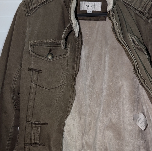 Jacket - Picture 4 of 6